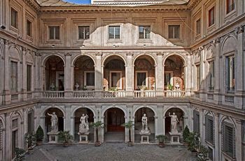 Assunta Domus Affittacamere 2*